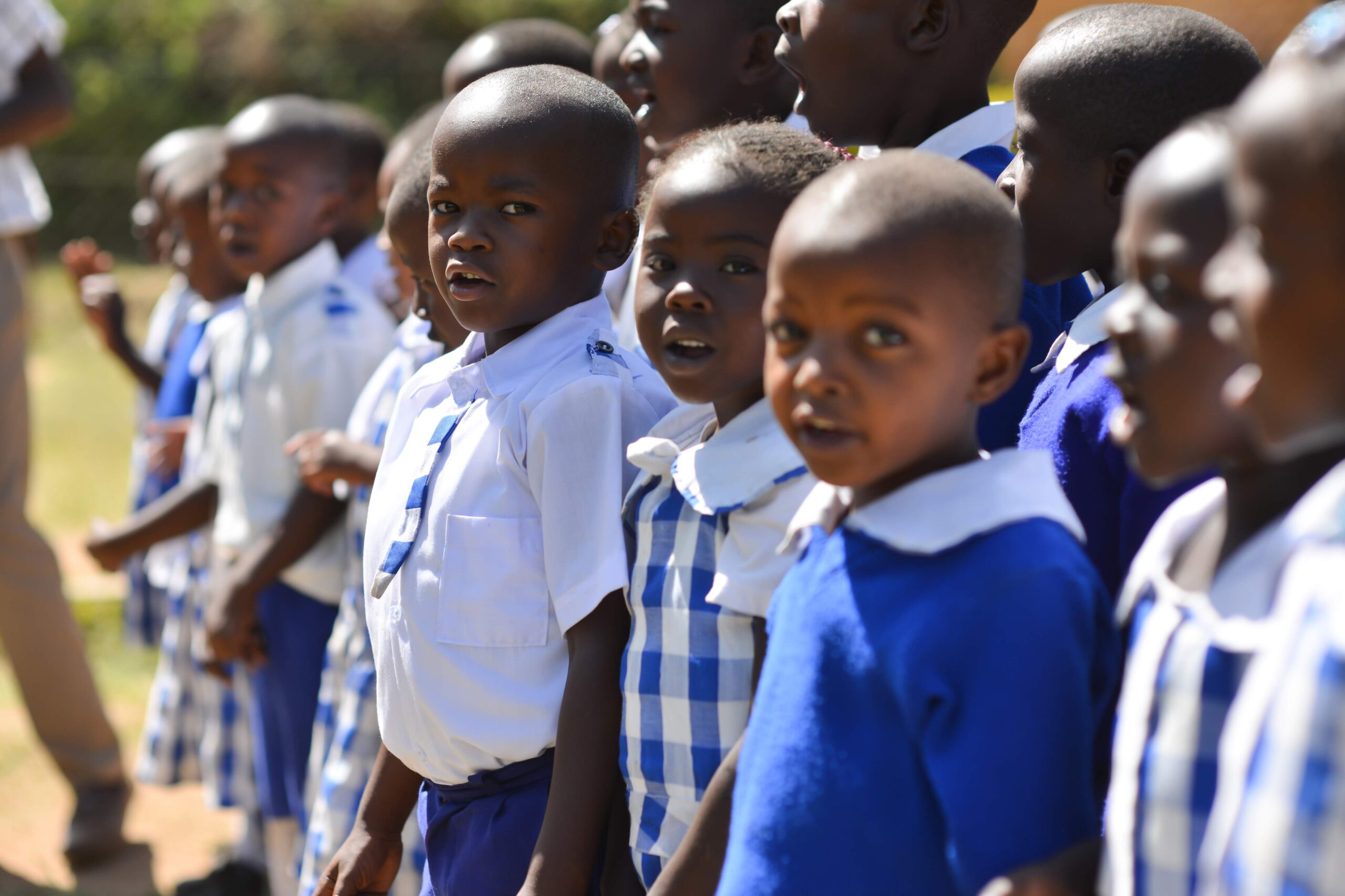 Valor Global Foundation students and community members